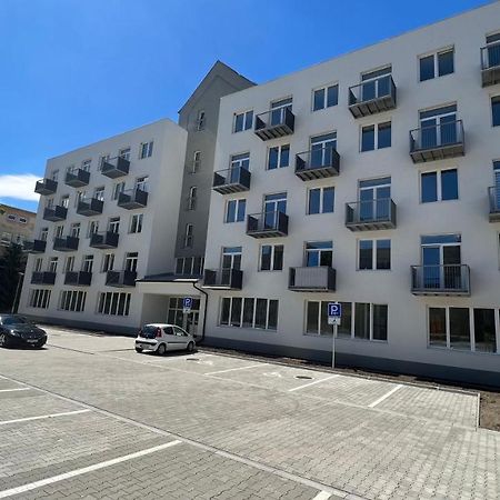 2 Room Apartment With Balcony Liptovský Mikuláš Buitenkant foto