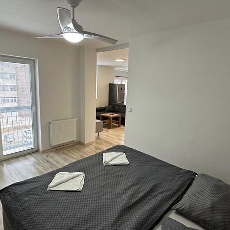 2 Room Apartment With Balcony Liptovský Mikuláš Buitenkant foto