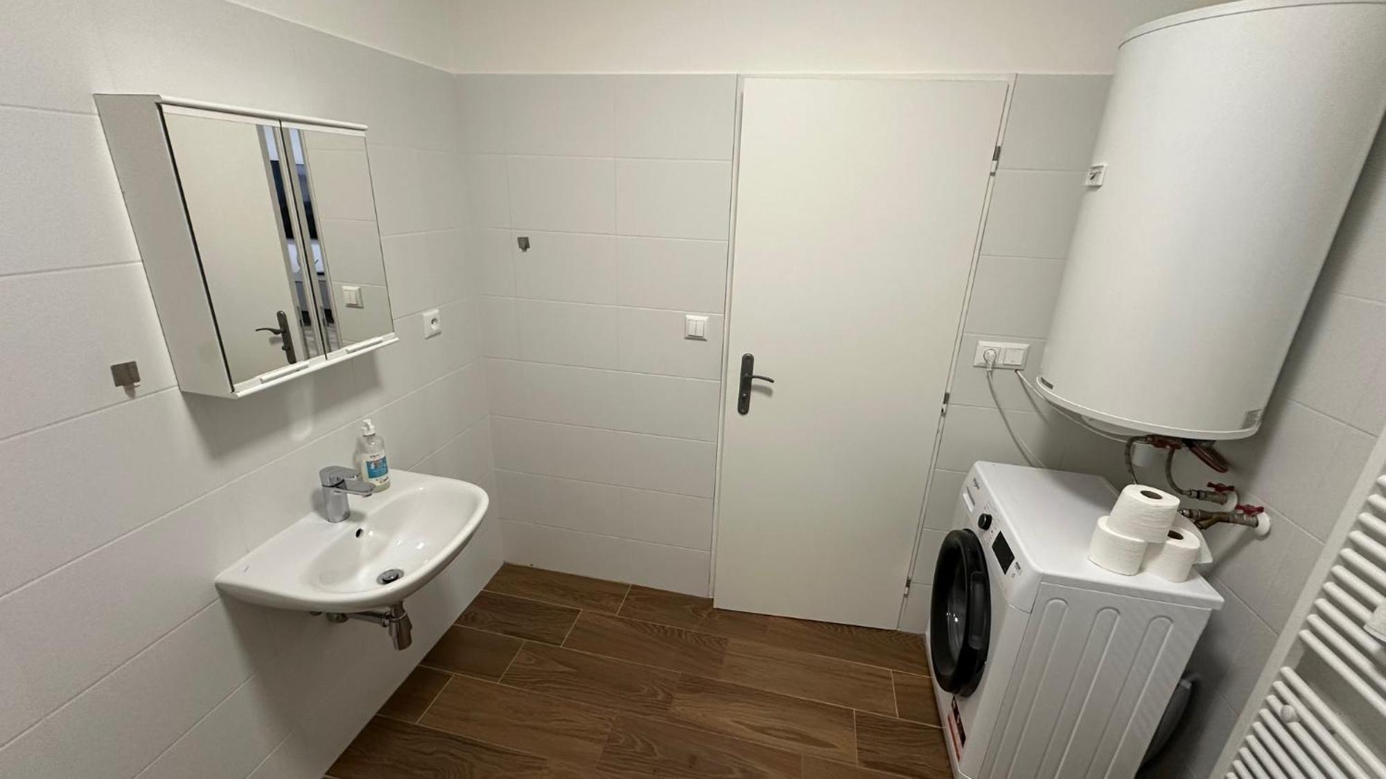 2 Room Apartment With Balcony Liptovský Mikuláš Buitenkant foto